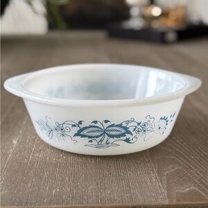 Glasbake Vintage J514 Blue Onion Casserole Dish